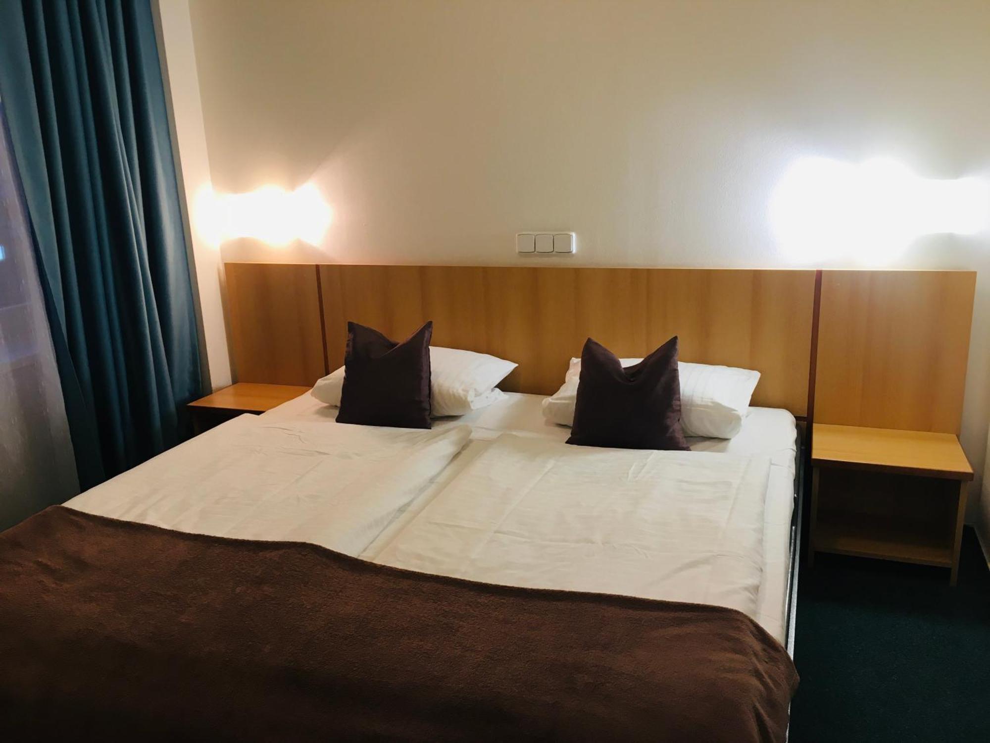 Penzion Hotelu Central Dvůr Králové nad Labem Eksteriør bilde
