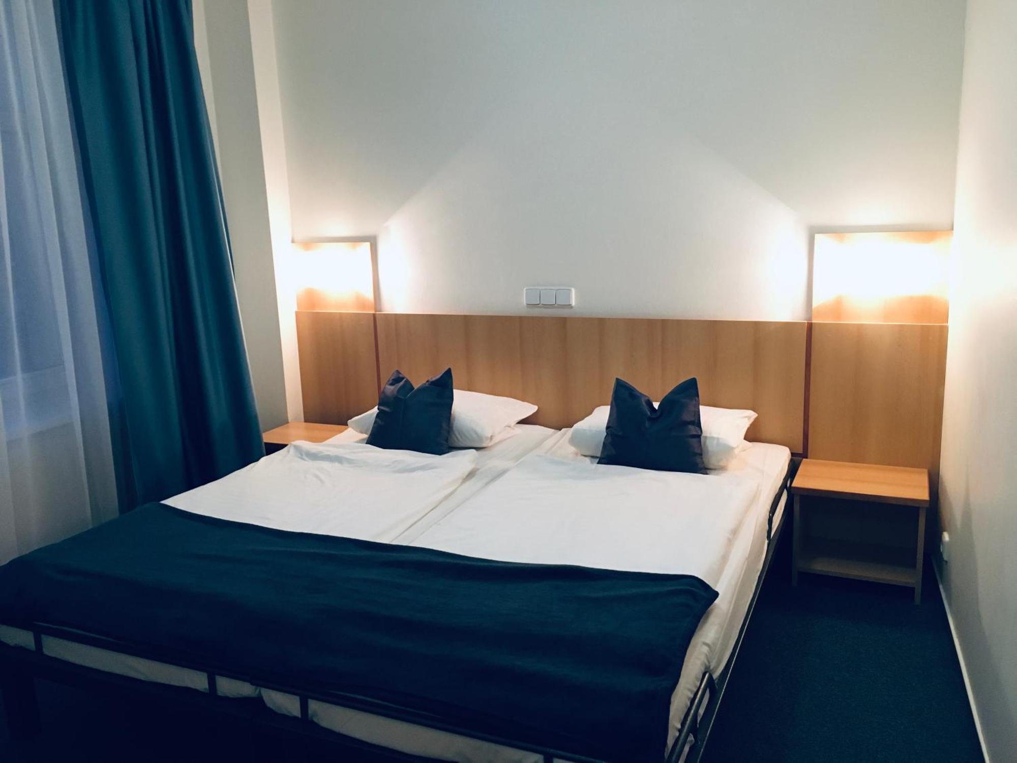 Penzion Hotelu Central Dvůr Králové nad Labem Eksteriør bilde