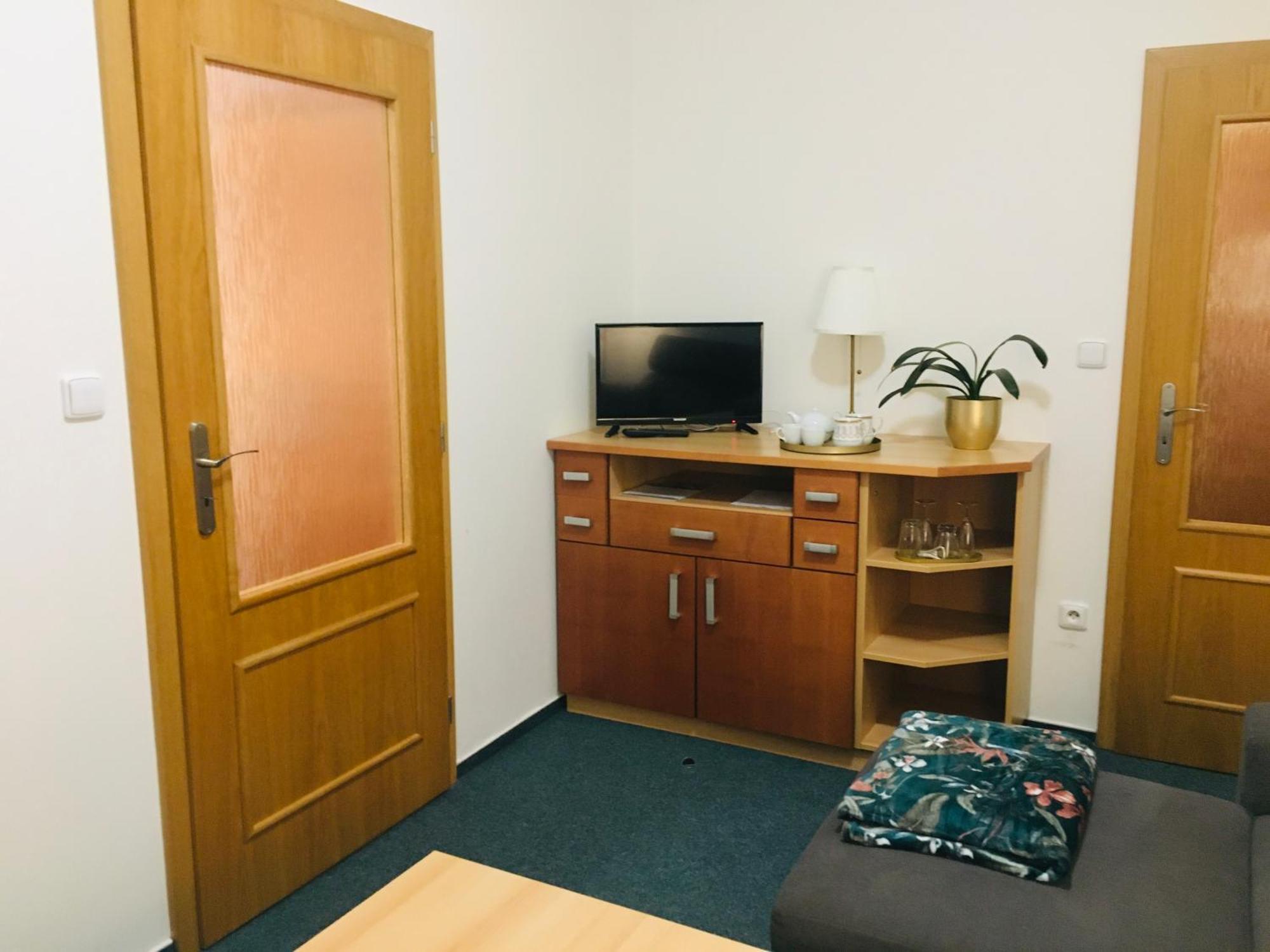 Penzion Hotelu Central Dvůr Králové nad Labem Eksteriør bilde